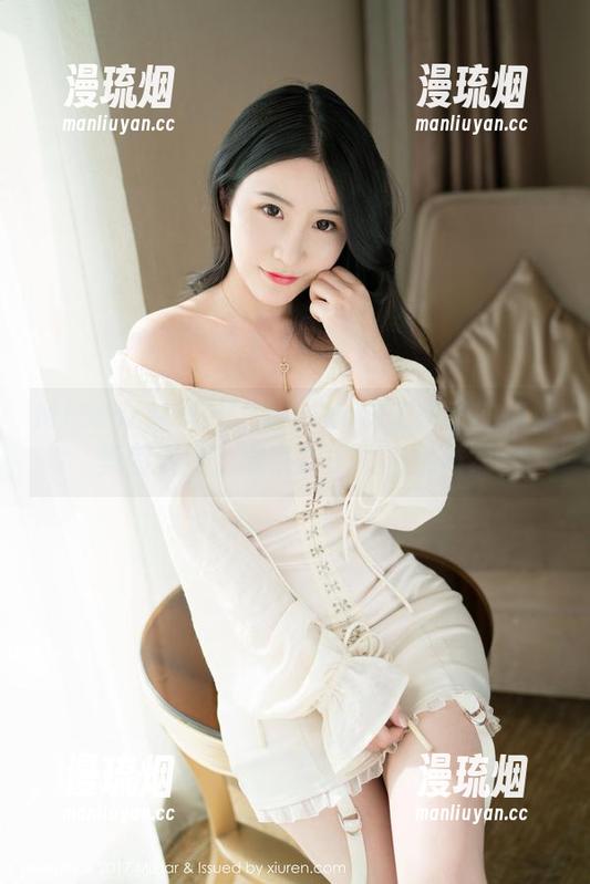 MiStar魅妍社-Mieko林美惠子 MiStar魅妍社 - Mieko林美惠子的棉袜美图大赏:谁说袜子不能优雅?