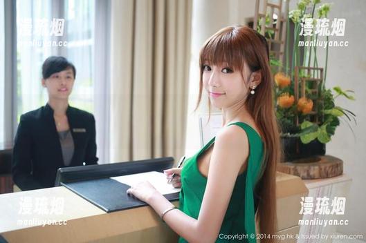 MyGirl美媛馆-王馨瑶 MyGirl美媛馆 - 王馨瑶的油亮写真,真的是太闪了,图包里藏的秘密也太多了!