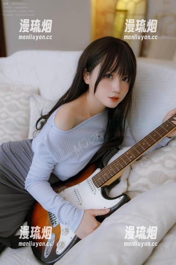 Nyako喵子 Nyako喵子居家的瞬间,高清壁纸就是这么轻松惬意