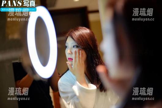 PANS-汐汐 PANS - 这就是汐汐!裸足写真里的清新气息,你根本抵挡不住