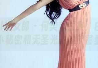 TuiGirl推女郎 - 何奕恋图集：白裙里的小秘密和无圣光的调皮害羞