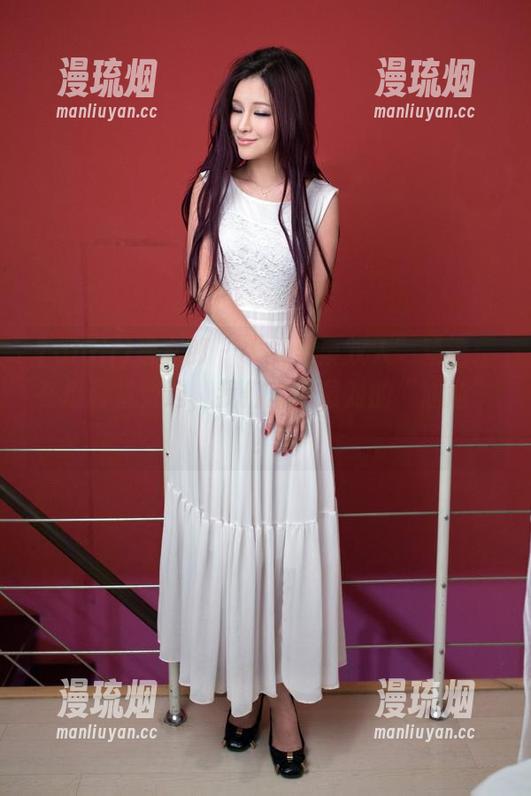 TuiGirl推女郎-艾栗栗 TuiGirl推女郎 - “艾栗栗双人”精选:在摄影机旁边,我们就是最对的“尴尬”!