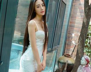 UGirls尤果网 - 腿精上线！李思宁福利图包，快来围观这双美腿！