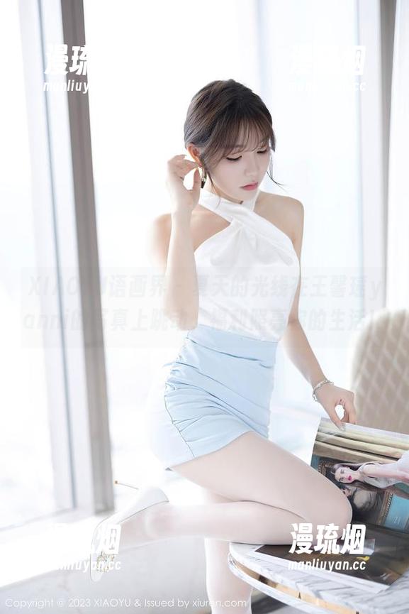 XIAOYU语画界 - 夏天的光线在王馨瑶yanni的写真上跳动，福利照亮你的生活！