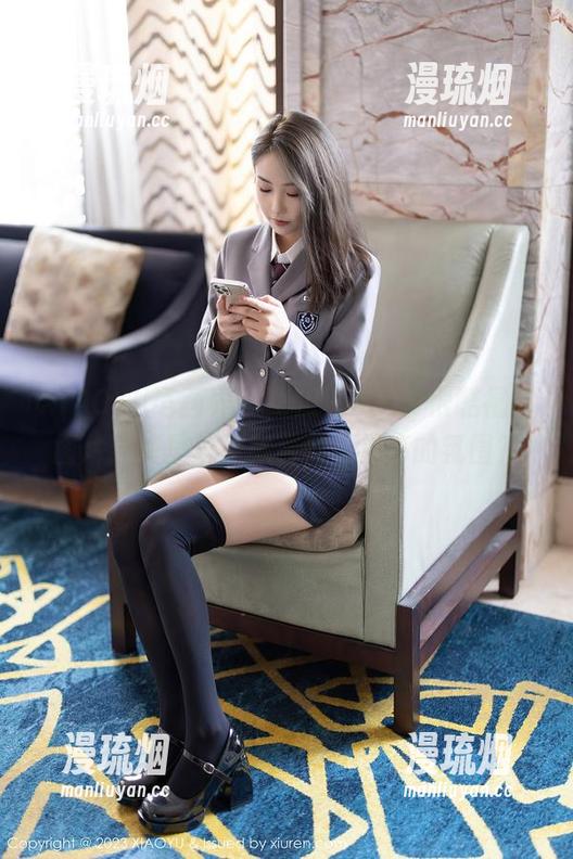 XIAOYU语画界-萌汉药baby很酷 XIAOYU语画界 - 萌汉药baby很酷福利图片:裤里丝里藏着什么神秘的氛围?