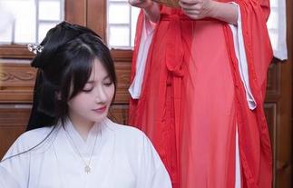 Xiuren秀人网 - 你以为礼服只是礼服？看卓琳妹妹_jolin如何用私拍颠覆你的想象！