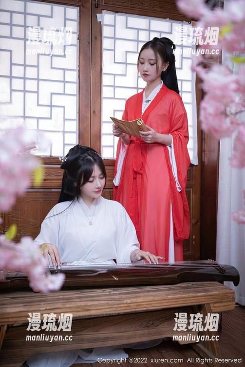 Xiuren秀人网 - 你以为礼服只是礼服？看卓琳妹妹_jolin如何用私拍颠覆你的想象！