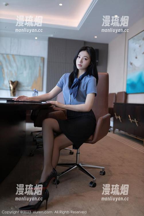 Xiuren秀人网-周美美alicia Xiuren秀人网 - 黑白色调下的周美美alicia,私房原图的神秘之旅!