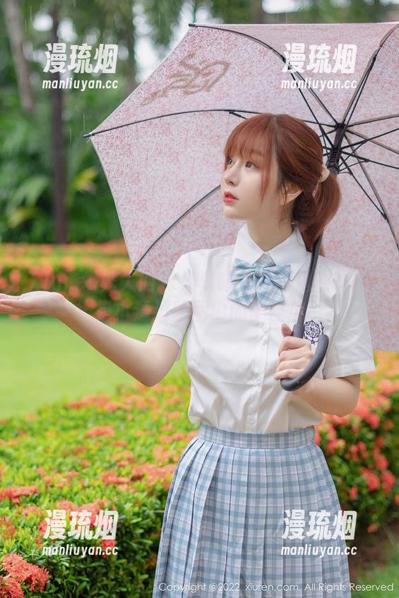 Xiuren秀人网-是小逗逗 Xiuren秀人网 - 谁说睡衣不可以时尚?是小逗逗原图中的搞怪风