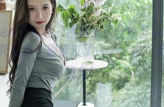 Xiuren秀人网 - 图库分享：晚苏susu带来的死库水，别错过了这个‘水’灵灵的机会！