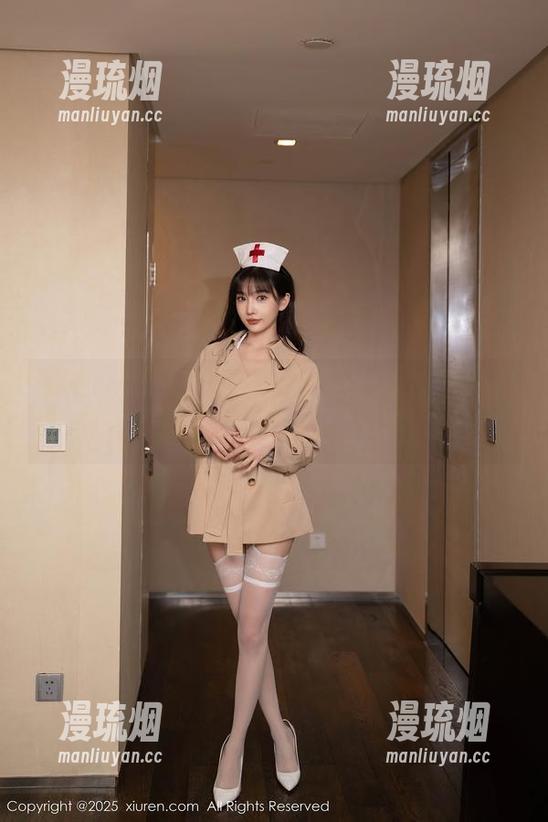 Xiuren秀人网-梦心玥 Xiuren秀人网 - 梦心玥的圣诞小幸福:原图合集,怎么能这么有氛围呢!