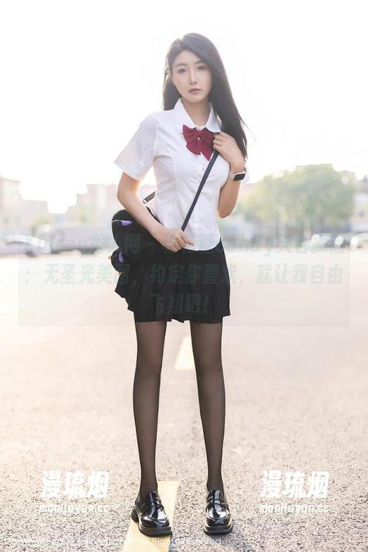 Xiuren秀人网-棉花糖candy Xiuren秀人网 - 棉花糖candy天台探险:无圣光美图,约定你喜欢,就让我自由飞翔吧!