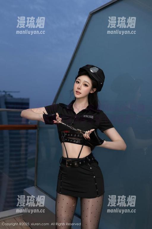 Xiuren秀人网-玛鲁娜Manuela Xiuren秀人网 - 探索玛鲁娜Manuela的丝袜:一张图片资源能让你飞到哪里?