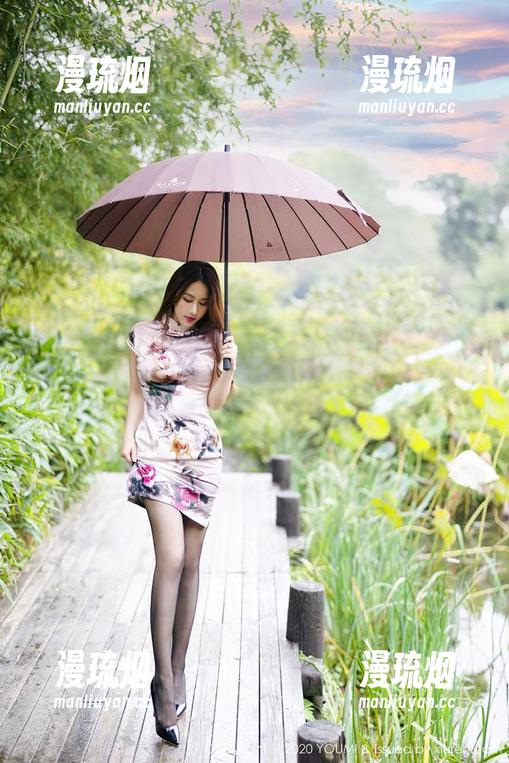 YouMi尤蜜荟-是小逗逗 YouMi尤蜜荟 - 是小逗逗在美足的世界里,套图分享让你心跳加速!