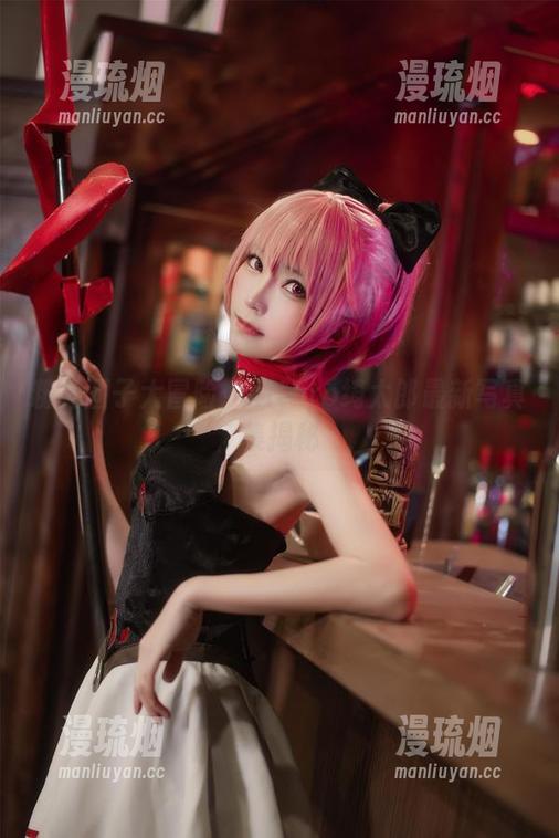 粉色团子大冒险：kitaro绮太郎最新写真集揭秘