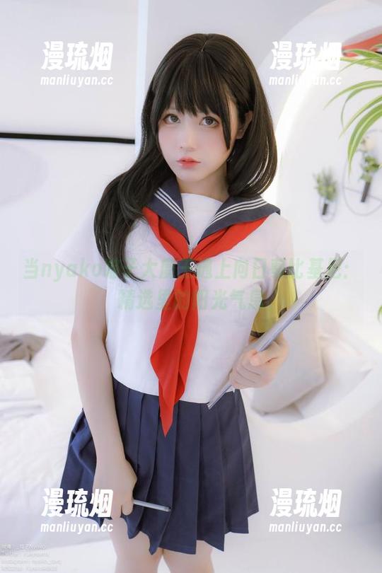 当nyako喵子大魔王遇上向日葵比基尼：精选里的阳光气息