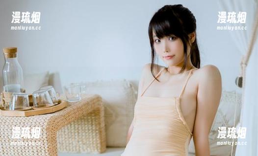 一智智 废墟新娘的沉静时刻:看着一智智的图片,有种说不出来的感动。