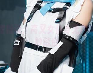 三无人型畅谈：高叉女仆与无尽美图的奇妙结合