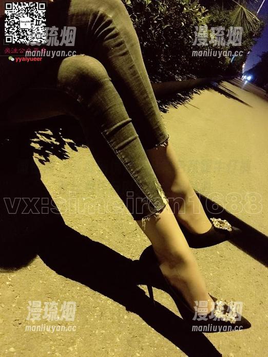 微密圈 - 写真新境界：从银色高跟牛仔裤看丝月神与肉丝的全集魅力