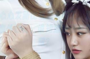 丽柜 - 心心发新比基尼套图了，更新就像捡到的意外惊喜，谁知道她还有那么多宝藏？