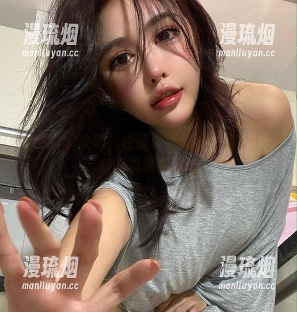 于芷晴 微密圈 - 来吧,校服最新潮流发现!于芷晴合集等你瞧瞧