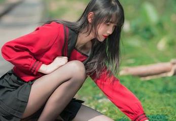 兔玩映画定制写真：肉丝和白丝，谁说只能选一个？
