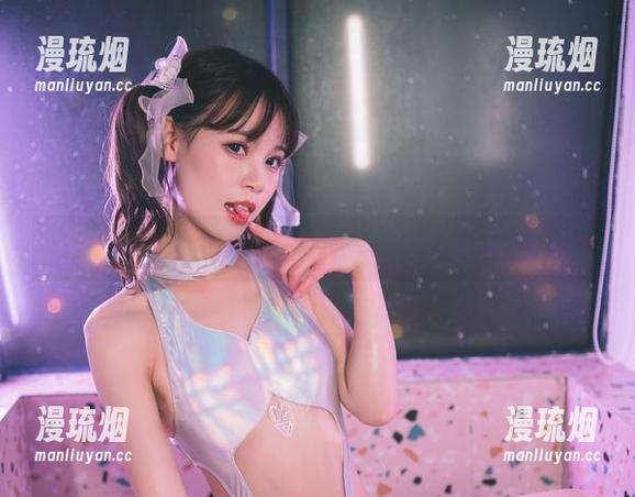 千反田鹿子 在千反田鹿子的美图里,与黄豆粉一起在线漫游!