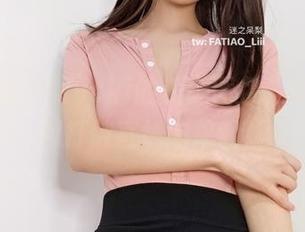 下载发条少女yoki的美腿图包，看看她如何打破直线的单调！