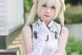 向小圆呈现的夏天：无圣光写真里的渴望与幻想