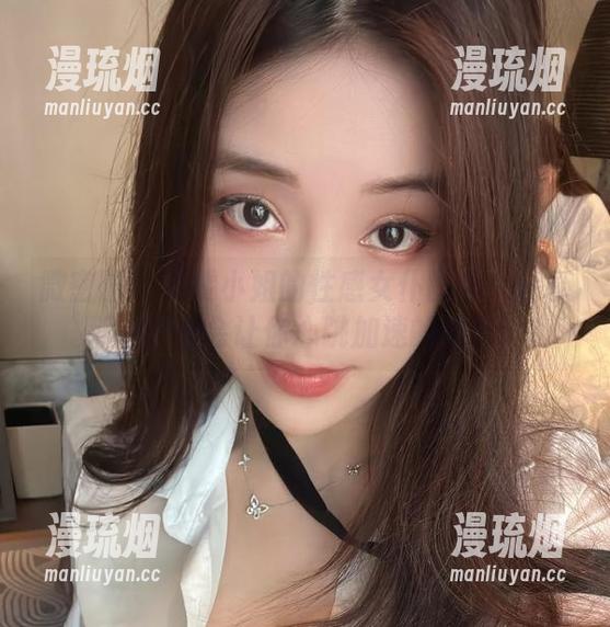 奶雯 微密圈 - 奶雯小姐的性感女仆图库:分享那些瞬间会让你心跳加速的时光!
