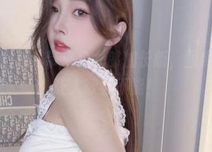看，小小奶瓶儿带来兔女郎加长版，图库里的资源让人欲罢不能！