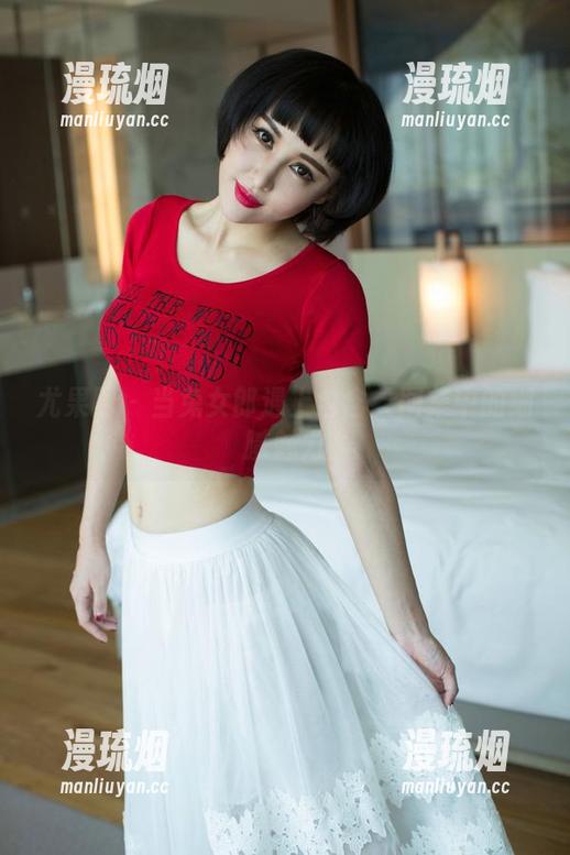 尤果网-含含 尤果网 - 当兔女郎遇上含含:图集中的细腻魅力