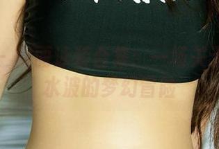 尤果网 - 琳丽泳装合集：一场关于色彩和水波的梦幻冒险
