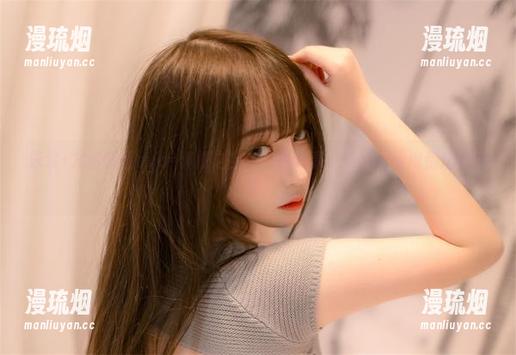 尤猫醒醒ovo 泳装+尤猫醒醒ovo=镇楼之宝!最新分享,美得让海浪都跟着颤!