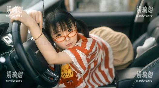 幼水铃衣 想要感受圣诞的快乐?幼水铃衣送你免费图片大餐,让你不再孤单!