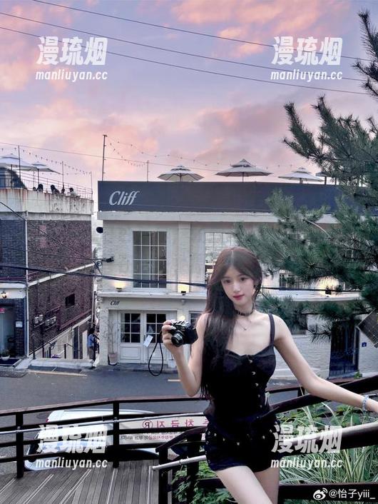 怡子yiii 怡子yiii白色写真,轻盈得像一缕阳光洒落在心头,原图奉上!