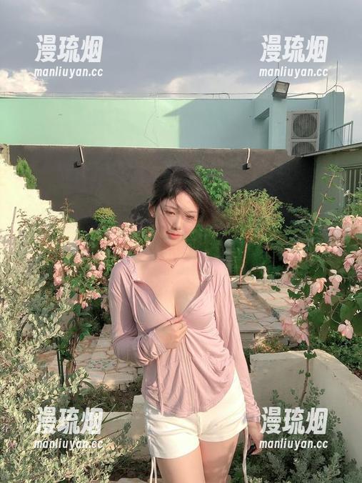 抖娘利世 抖娘利世的雪纺故事:那些印在写真原图里的瞬间