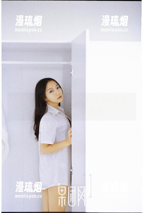 果团网-莫雅淇 果团网 - “再踩一脚!莫雅淇棉袜资源大放送,这袜子真会跳舞!