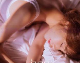 果团网 - 想要免费图集？龚玥菲死库水，水里泡着的都是惊喜！