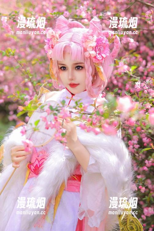 桃暖酱 桃暖酱的高清美足写真,谁能拒绝美好的脚步声?