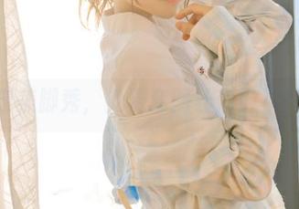 桜桃喵美脚秀，免费套图让你目不转睛！