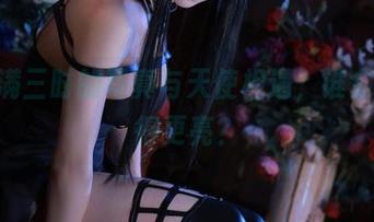 当桜满三时的写真与天使相遇，谁会闪耀得更亮？