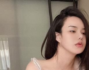 微密圈 - 快来围观！水蜜桃米米与热辣红的奇妙照片合集：果汁与火热交融！