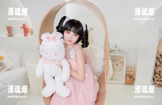 爆机少女喵小吉 泳衣里的小秘密:爆机少女喵小吉免费图集,想知道的都在这里!