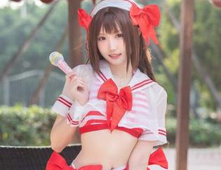 少女气息满满的瓜希酱写真，原图直击心灵。