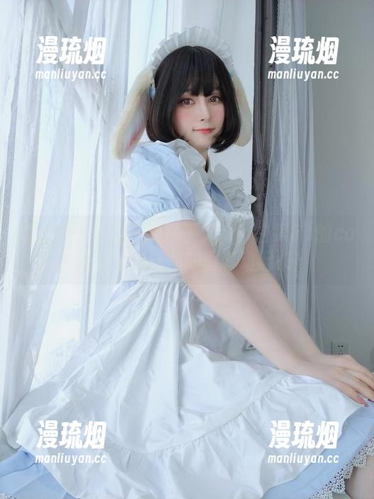 白银81 谁说桌面壁纸只能平平无奇?白银81的cos图简直能让你的屏幕动起来!