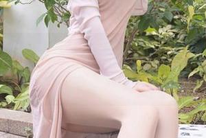 秀人网 - BABY_柒的私房写真：秘书的柔情与霸气，双重魅力来袭！