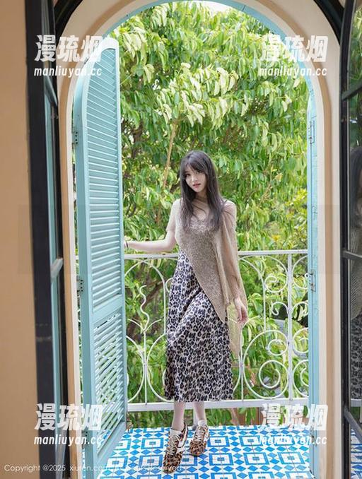 秀人网-卓君Jeanes 秀人网 - 卓君Jeanes的白色梦境:合集里藏着多少故事?