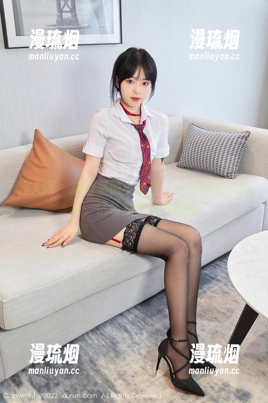 秀人网-小小白思宜 秀人网 - 教室里的小秘密:小小白思宜图集,记录那些微妙瞬间