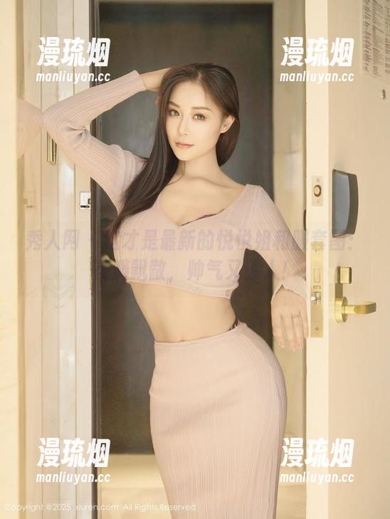 秀人网-悦悦姐 秀人网 - 这才是最新的悦悦姐和服套图:花瓣飘散,帅气又迷人!